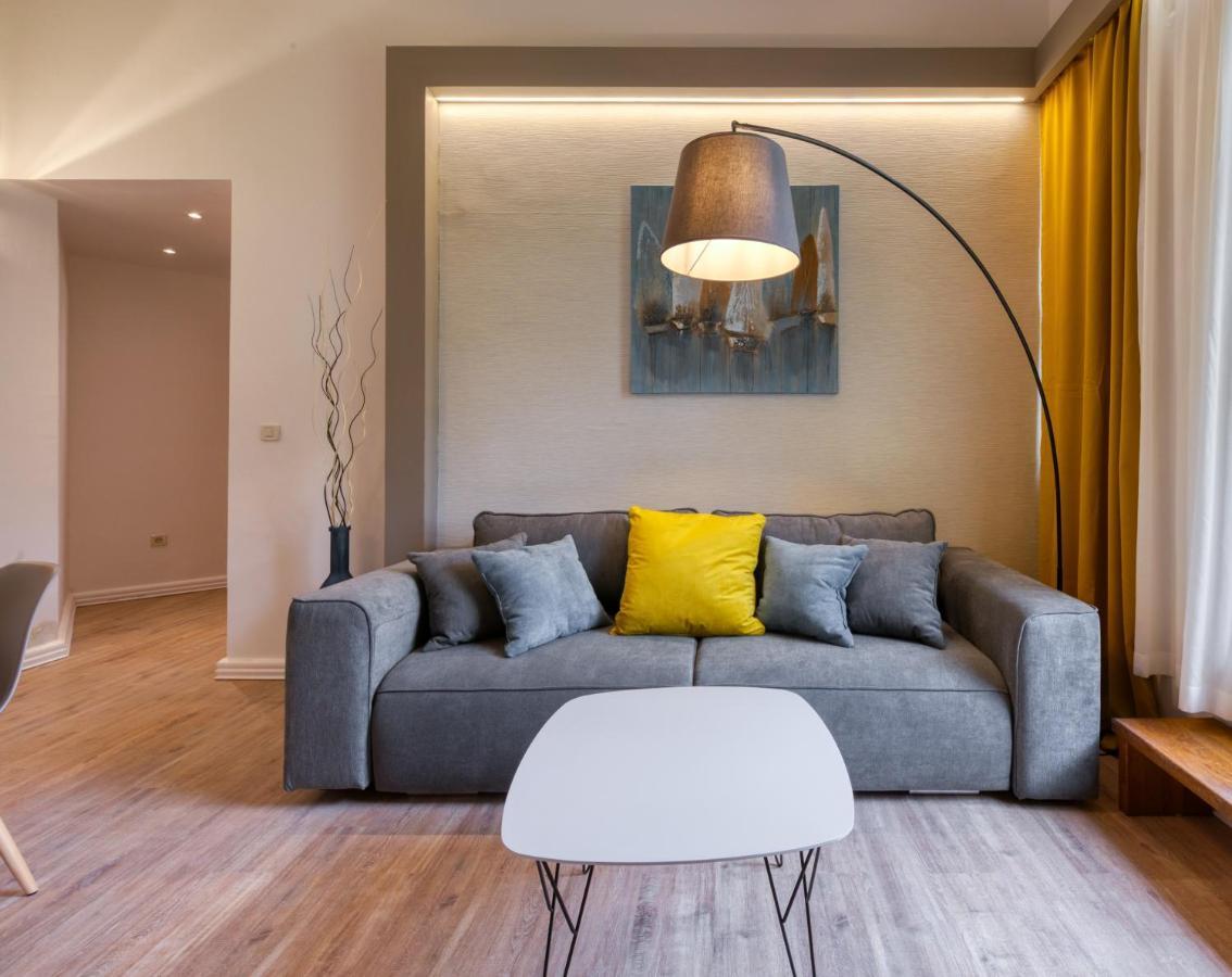 Adriatic Apartment *